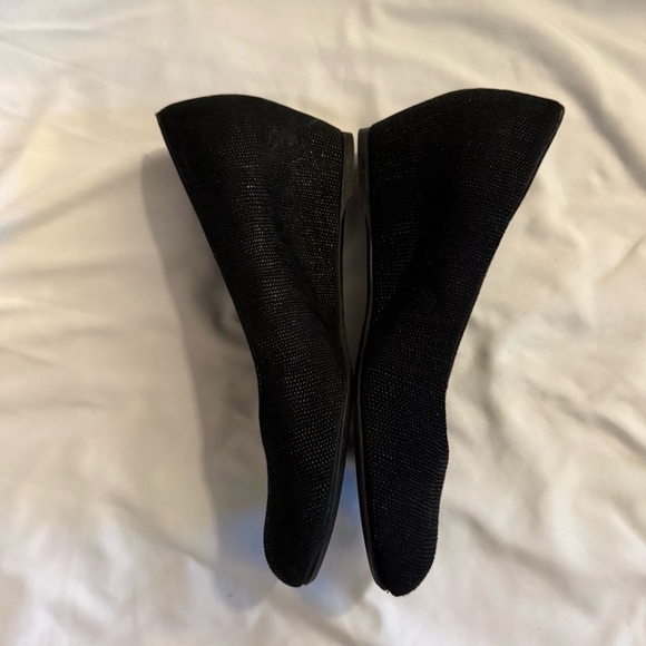 NWOT Stuart Weitzman Sojourn Goosebump Textured Wedge Heel Pumps - Picture 4 of 10